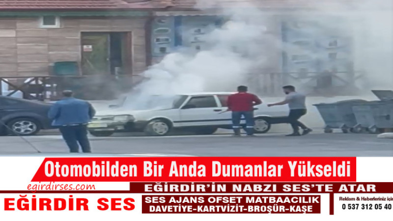 Otomobilden Bir Anda Dumanlar Yükseldi
